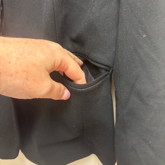 J.CREW Going Out Blazer in Stretch Twill - Picture 8 of 12